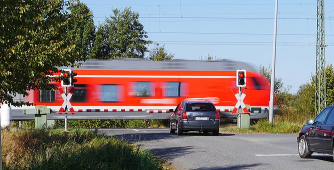 В Подмосковье на два дня закроют железнодорожный переезд на 3-м км Московского малого кольца